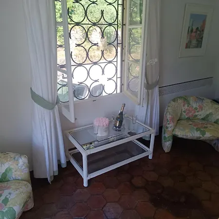 Chambre Magnifique Immense Terrasse Privative Spa Privé Aucun Vis à Vis Maison d'hôtes